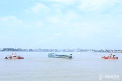 Huy động nhiều lực lượng diễn tập cứu nạn, cứu hộ trên sông Đồng Nai