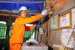 Điện lực Đồng Tháp 'thắp sáng' nghĩa tình