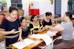 Lan tỏa phong trào 'Bình dân học vụ số': Để ứng dụng hiệu quả công nghệ số