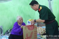 Thăm, tặng quà Mẹ Việt Nam Anh hùng và các thương binh