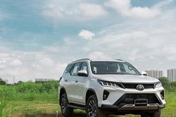Toyota Fortuner 2026: Chi tiết giá bán, thông số kỹ thuật và trang bị