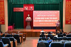 Đảng ủy UBND tỉnh tập huấn kỹ năng quản trị mục tiêu OKR/KPI và xây dựng hệ thống đánh giá cán bộ