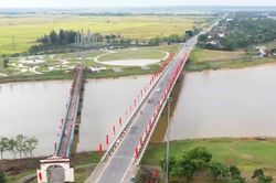 Tình yêu quê hương và khát vọng hòa bình qua trang viết