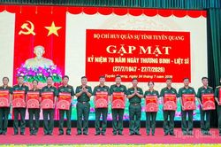 Bộ CHQS tỉnh gặp mặt nhân dịp kỷ niệm 79 năm Ngày Thương binh - Liệt sĩ 27-7