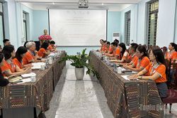 Đo&agrave;n chuy&ecirc;n gia UNESCO l&agrave;m việc về t&aacute;i đ&aacute;nh gi&aacute; C&ocirc;ng vi&ecirc;n địa chất to&agrave;n cầu Cao nguy&ecirc;n đ&aacute; Đồng Văn