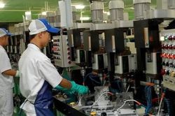Hà Nội: Gỡ điểm nghẽn vốn, logistics và thể chế để tạo động lực mới cho xuất khẩu