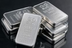 Ngày 24/7: Giá bạc trong nước và thế giới biến động trái chiều