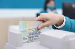 Thị trường tr&aacute;i phiếu doanh nghiệp chững lại, &aacute;p lực t&aacute;i cấp vốn gia tăng