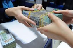 Hệ thống ngân hàng vẫn 'gồng mình' giải cơn khát vốn 5,1 triệu tỷ của nền kinh tế