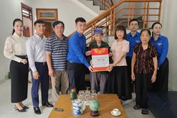 Ngân hàng Nhà nước Khu vực 4 tổ chức các hoạt động tri ân nhân dịp kỷ niệm 79 năm ngày Thương binh Liệt sĩ