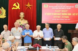 Tri &acirc;n cống hiến, hy sinh to lớn của lực lượng C&ocirc;ng an chi viện chiến trường miền Nam