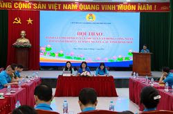 Đa dạng h&igrave;nh thức tuy&ecirc;n truyền ph&aacute;p luật cho người lao động