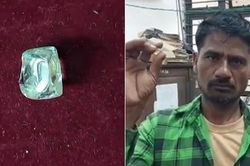 Người đàn ông bỗng 'đổi đời' sau khi nhặt được 'mảnh thủy tinh' này: Xây nhà to, trả hết nợ rồi tuyên bố một câu khiến ai cũng bất ngờ