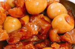 Nước, trà, rau và thịt để qua đêm: Loại nào vẫn an toàn, loại nào nên bỏ ngay?