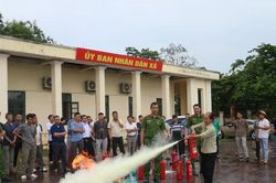 Xã Tây Phương: Tập huấn nghiệp vụ phòng cháy cho chủ hộ kinh doanh