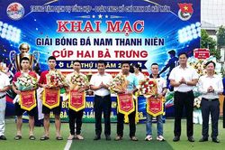 Xã Hát Môn khai mạc Giải bóng đá thanh niên Cúp Hai Bà Trưng