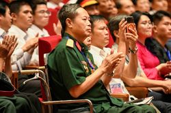 Tin vui: Ph&aacute;p lệnh mới ban h&agrave;nh bổ sung th&ecirc;m nhiều đối tượng được c&ocirc;ng nhận l&agrave; người c&oacute; c&ocirc;ng với c&aacute;ch mạng