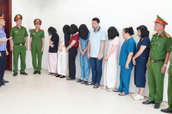 Cảnh báo chiêu trò quảng cáo khám chữa bệnh dễ khiến người dân 'sập bẫy'