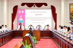 Tháo gỡ 'nút thắt' hồ sơ: Thiếu giấy tờ vẫn có thể được công nhận Người có công