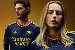 Áo đấu 'chuối bầm' của Arsenal gây chú ý
