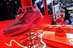 Nike nhận ra sai lầm sau 8 quý lao dốc ở Trung Quốc