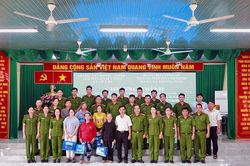 Phòng PC10 Công an TP.HCM tri ân gia đình chính sách, Mẹ Việt Nam Anh hùng