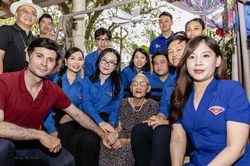 Đoàn Thanh niên Bộ VHTTDL: Hành trình tri ân nối quá khứ với hiện tại
