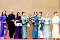 Phó Chủ tịch Quốc hội Nguyễn Thị Thanh: Phát huy giá trị áo dài thành nguồn lực phát triển văn hóa