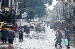 Mưa lũ gây thiệt hại nặng ở nhiều nước