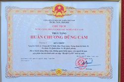 Chủ tịch nước truy tặng Huân chương Dũng cảm cho Thượng sĩ Kpă Thiêp