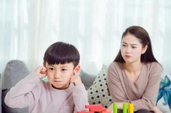 Mẹo tinh tế giúp trẻ sửa lỗi khi phạm sai lầm