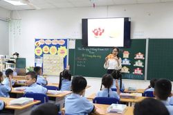 Không khoán trắng nhiệm vụ bảo đảm an toàn trường học cho giáo viên