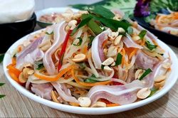 Giá heo hơi hôm nay 25/7: Một số địa phương điều trị giảm, giá thu mua từ 62.000 - 65.000 đồng/kg