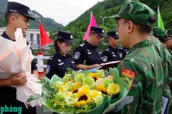 Phối hợp tuần tra bảo vệ biên giới Việt Nam - Trung Quốc