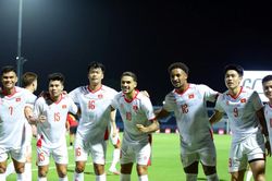 Mưa kỷ lục trong ngày tuyển Việt Nam đại thắng Timor Leste