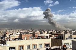 Iran quyết không lùi bước trước 'những lời đe dọa' của Mỹ