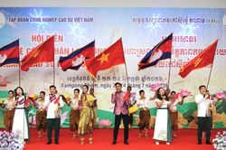 Thắt chặt tình hữu nghị Việt Nam-Campuchia qua hội diễn văn nghệ công nhân ngành cao su 2026