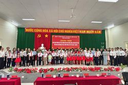 Trao tặng phòng học số cho các trường tại Côn Đảo