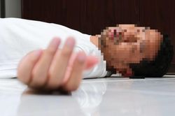 Chàng trai 28 tuổi tử vong sau khi ăn thịt gà, bác sĩ cảnh báo thói quen 'cực độc' nhiều người vẫn xem nhẹ