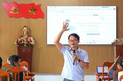 Đà Nẵng: Phổ biến pháp luật về đất rừng, hướng dẫn nhận diện lừa đảo trên mạng xã hội