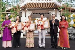 Hàng chục nghệ nhân cùng xác lập kỷ lục chế biến Bún bò Huế