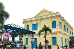 Nguyễn Ngọc Tư: Bởi bôi hồng