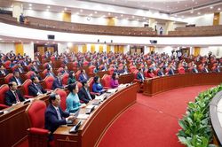 Thống nhất chủ trương, chính sách lớn về xây dựng Đảng và phát triển đất nước