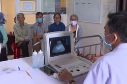 Đưa dịch vụ y tế đến gần với người có công