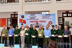 Khám sức khỏe, tặng quà tri ân người có công và gia đình chính sách