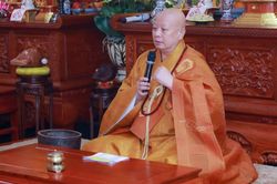 Hòa thượng Thích Lệ Trang thuyết giảng: 'Nghi thức tụng niệm'