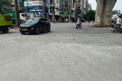 Hà Nội: Nhiều tuyến đường nham nhở sau thi công chống ngập