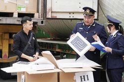 Gỡ vướng thông quan hàng nhập khẩu thuộc quản lý của Bộ Nội vụ