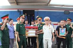 Miễn phí vé tàu cho thân nhân đi cùng trong hành trình đưa các anh hùng liệt sĩ trở về quê hương