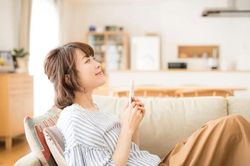 Đến tuổi trung niên vẫn chưa dư dả? 5 thay đổi càng làm sớm càng bớt áp lực tiền bạc